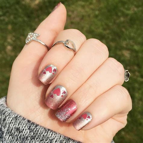Check out below to see how a how to create valentine's day nail art designs at home
