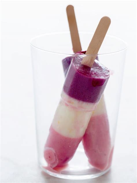 make your own juice popsicles