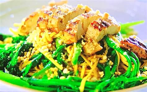 jamie oliver chicken noodle stir-fry 5 ingredients