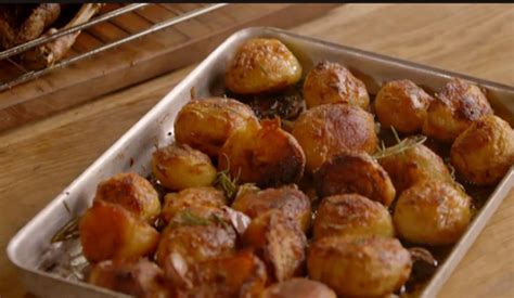 jamie oliver roast potatoes vinegar
