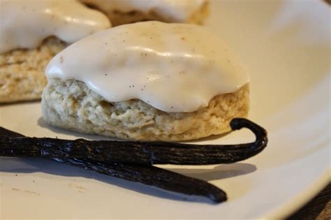 Blueberry scones with vanilla bean icing are perfect for a quick grab and go breakfast pioneer woman blueberry scones with vanilla icing
