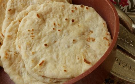 How to prepare homemade flour tortillas recipe