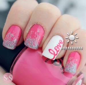 B1  i or t  to take part in special enjoyable activities in order to show that a particular occasion is important: celebrate love with these adorable pink valentine's day nails