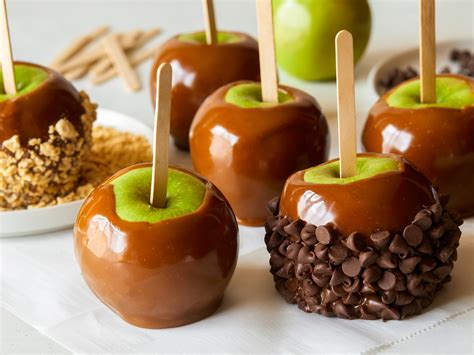 Ok, these marbled apples might not be the easiest halloween recipe on earth — the concentration! pioneer woman candy apples