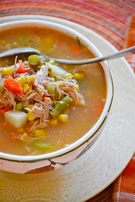 how do you make chicken noodle soup in a slow cooker