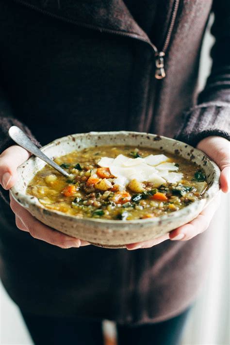 pioneer woman crockpot lentil soup