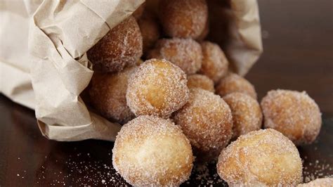 doughnut muffins pioneer woman