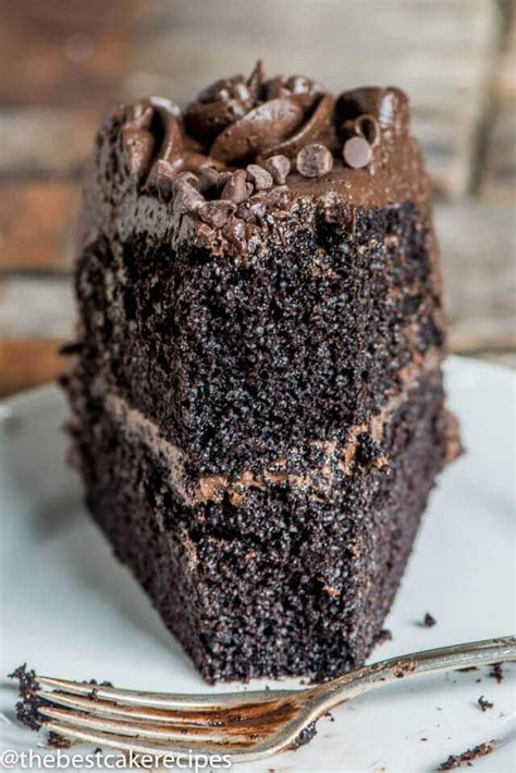 chocolate poke cake