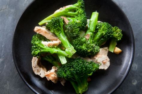 Stir in garlic and crushed red pepper and cook, stirring, until fragrant, about. broccoli chicken and almond saute