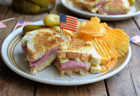 What you need to make grilled cheese sandwich with sauerkraut on rye
