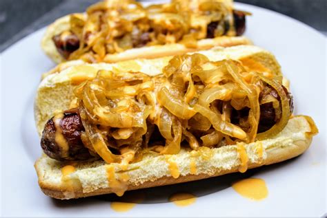 how to make caramelized onions for brats