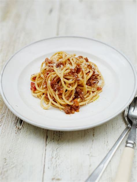 spaghetti bolognese recipe simple jamie oliver