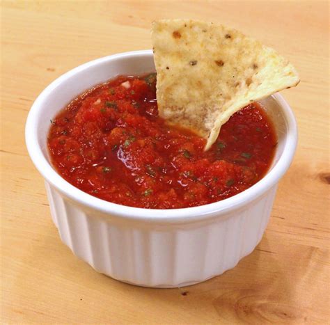 pioneer woman salsa with fresh tomatoes