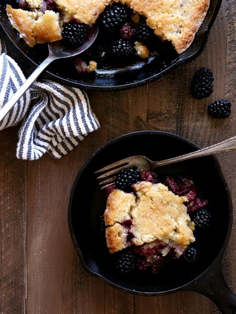 blueberry hand pie pioneer woman
