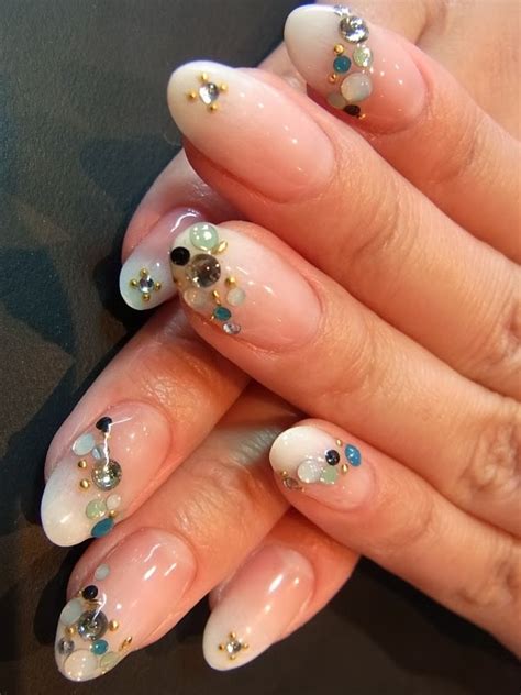 nail art designs using pearls