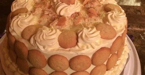 banana pudding with chessmen cookies