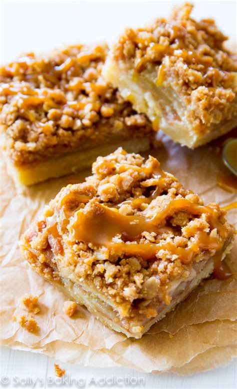 Looking for a delicious easy apple crumble bars? apple pie bars with crumble topping