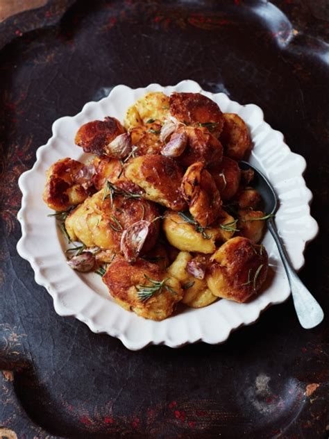 jamie oliver roast chicken with potatoes and carrots