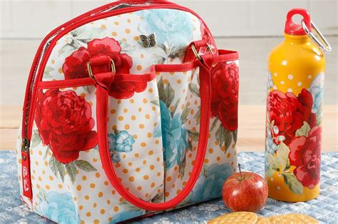 pioneer woman lunch tote with water bottle