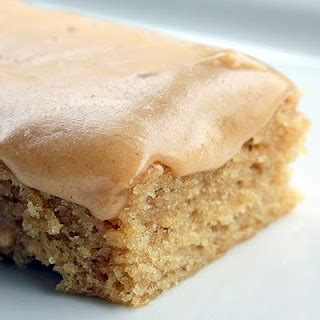 pioneer woman spice cake with caramel icing