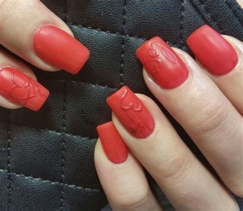 Do you want to easily add a romantic look to your nails on valentine's day? lovely valentine's day nail art ideas for 2020
