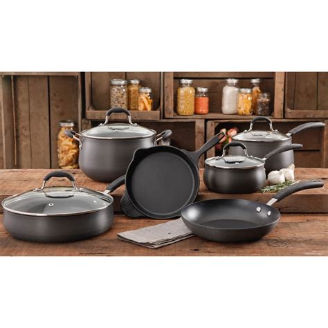 red pioneer woman pots and pans