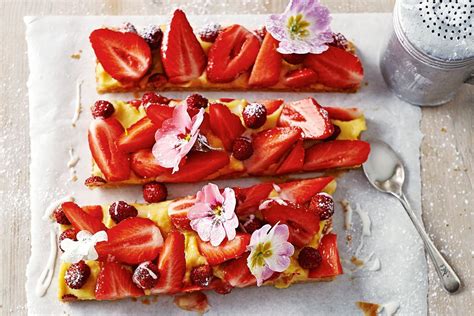 3) when the time’s up, lift out the bowl, remove the foil and paper, then carefully turn the pudding out on to a plate ready. jamie oliver italian dessert recipes