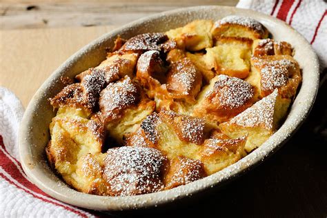 pioneer woman bread pudding whiskey sauce