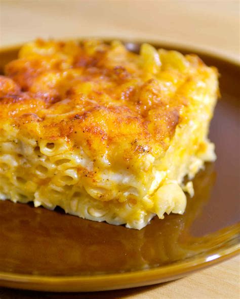 Easiest way to make creamy baked mac and cheese with evaporated milk