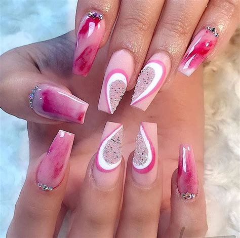 Nail art is not new 25 romantic valentine's nails design ideas
