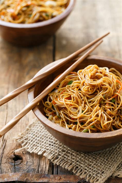 Vegetarian Singapore Noodles Recipe - Download 30+ Recipe Videos